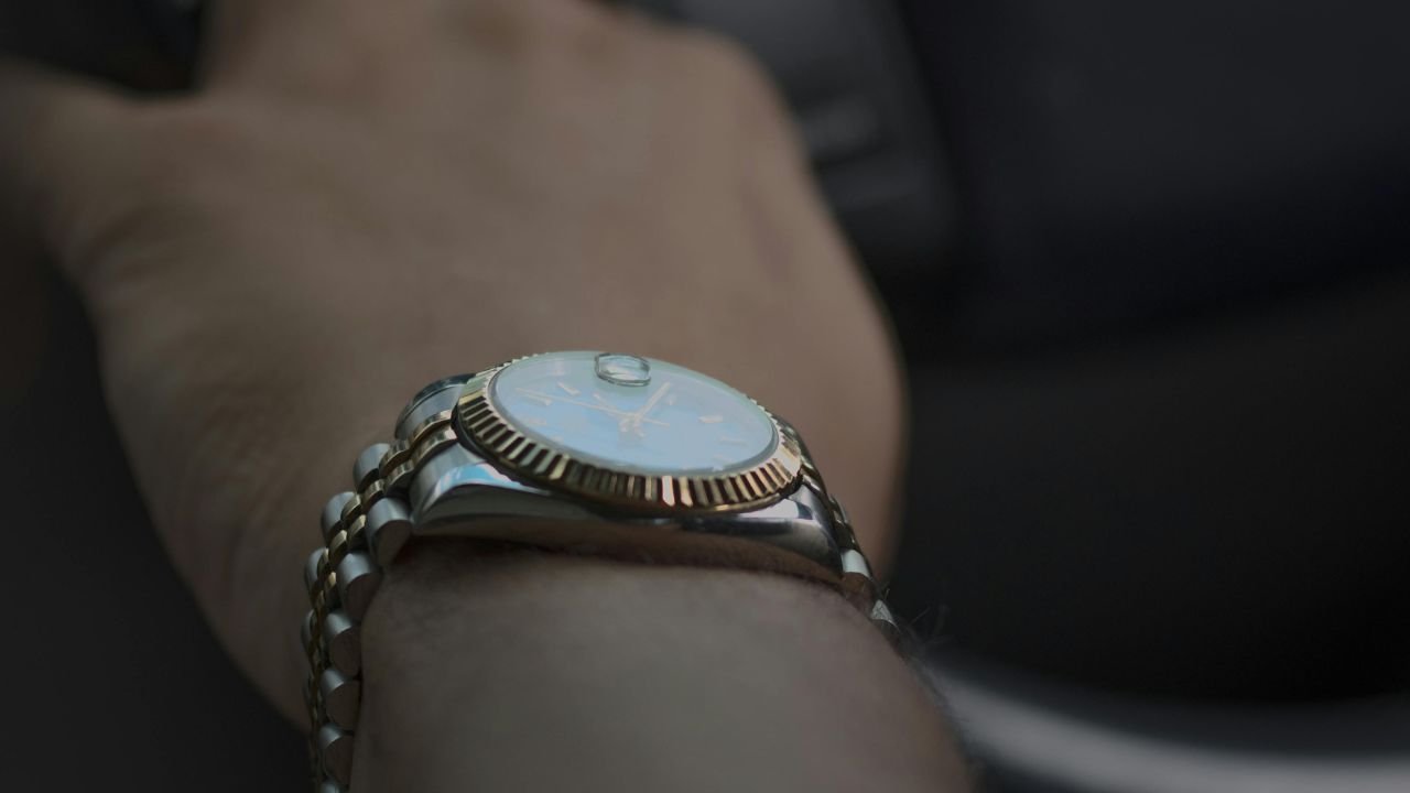 ladies pedometer watch